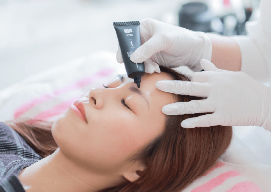 ハリウッドブロウリフト